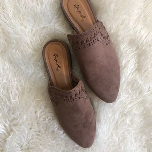 Qupid brown mules, brand new!
